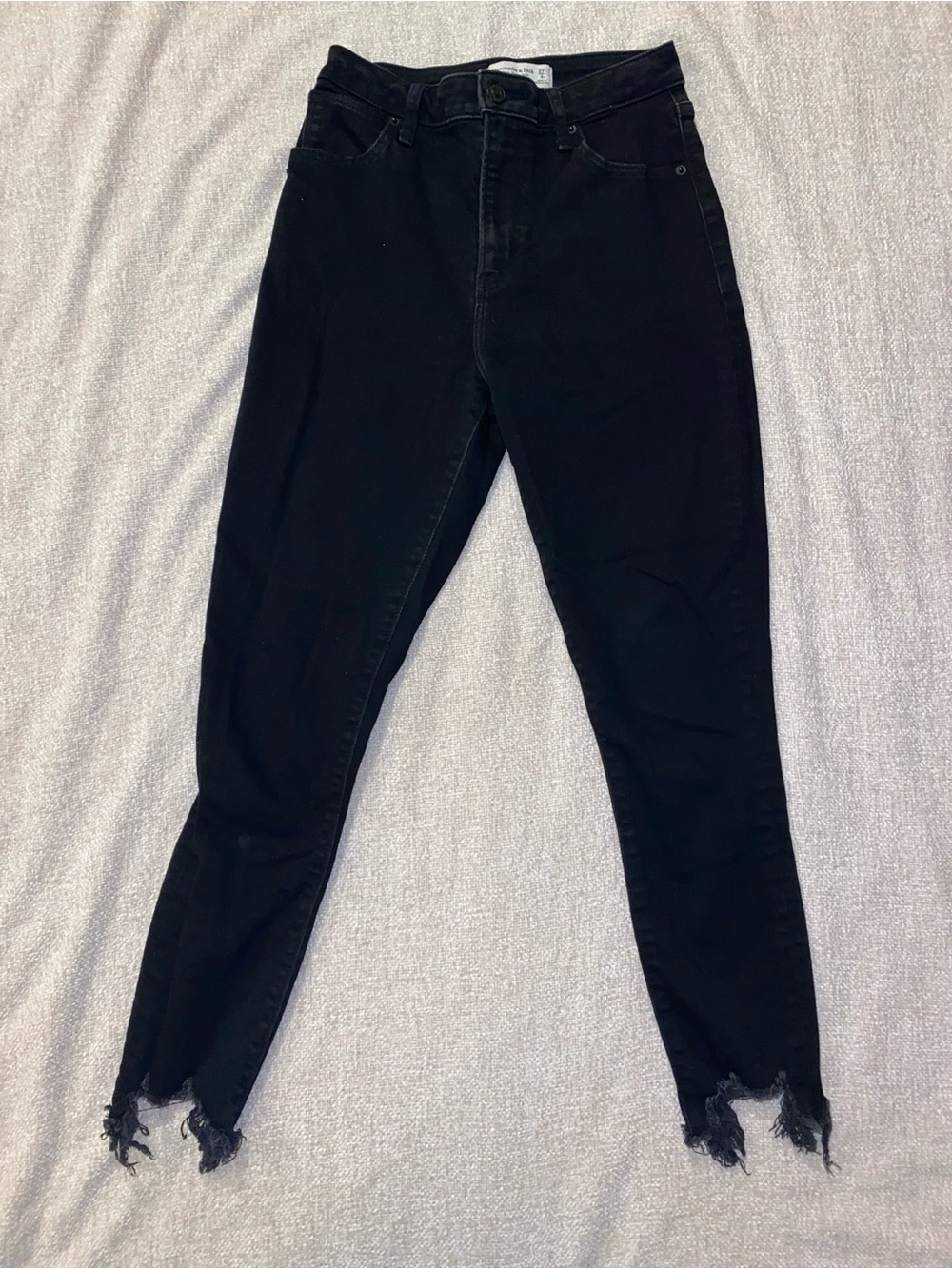 Abercrombie & Fitch Curve Love High Rise Skinny Frayed Ankle Jeans Size 4R/27